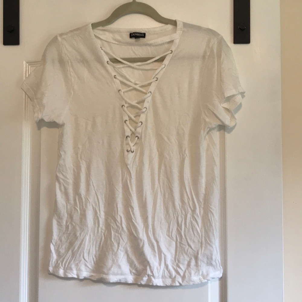 White lace up deep-v tee
